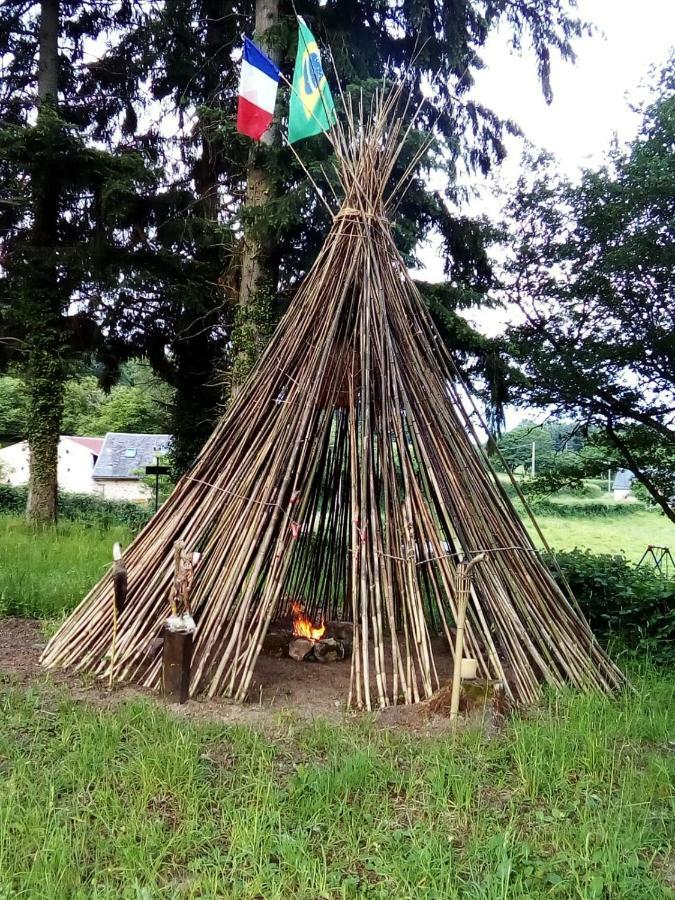 Roulotte Maisonthiers Blanot  Exteriör bild