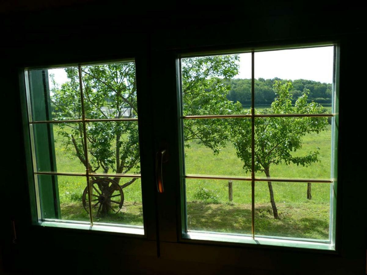 Roulotte Maisonthiers Blanot  Exteriör bild
